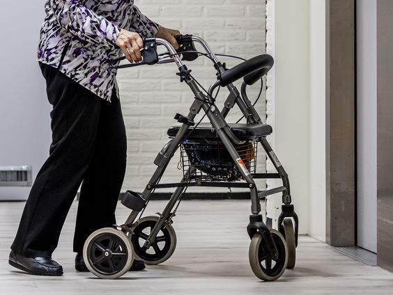 Als thuiswonen echt niet meer gaat: rechter wordt zo'n 9.000 keer per jaar gevraagd zorg in verpleeghuis op te leggen