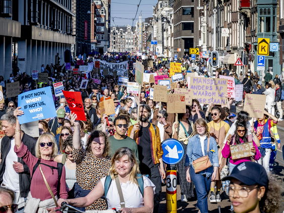 Bijna Internationale Vrouwendag: genderongelijkheid in stand gehouden door kabinet