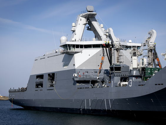 Moet Nederland een rol spelen bij een eventuele NAVO-missie in Groenland?