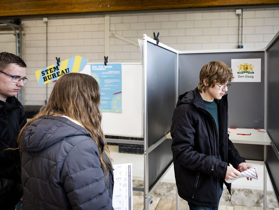 Moeten 16-jarigen stemrecht krijgen bij de Europese parlementsverkiezingen?