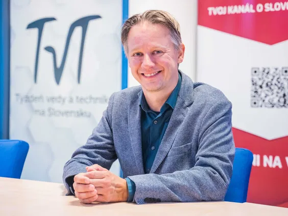 Steeds meer complotdenkers in Nederland: hoe gaan we dat tegen?