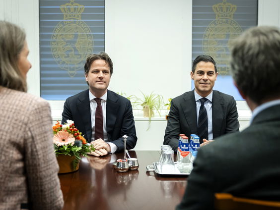 Jongerenafdelingen D66 en CDA slaan handen ineen