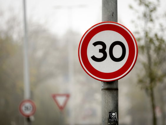 Een maximumsnelheid van 30 kilometer per uur: wat is het effect?