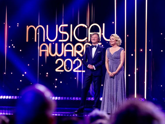 Acteurs duimen voor prijzen op Musical Awards