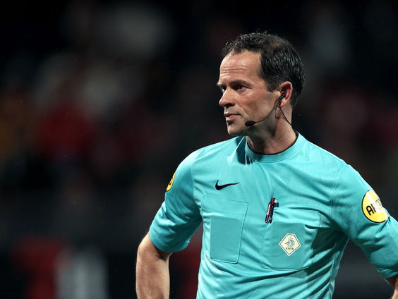 Bas Nijhuis over On-field-announcements bij wedstrijden: "Hoe meer informatie, hoe beter"
