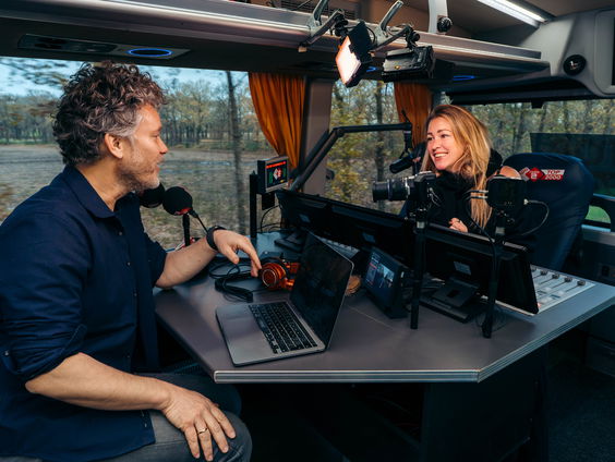 Annemieke & Paul: Overleg thuis vóór je op kerstplaten stemt