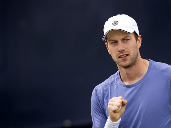 Thermomok Tijdcapsule: hoe hoog eindigt tennisser Botic dit jaar op de wereldranglijst?