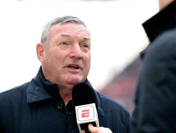 FC Utrecht trainer Ron Jans blijkt groot muziekliefhebber: "7000 cd's en 2000 lp's"
