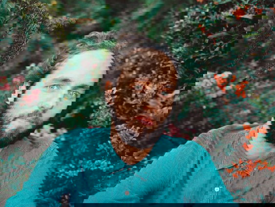 Tim Dawn geeft Tekstuele Voorlichting bij 'Something'