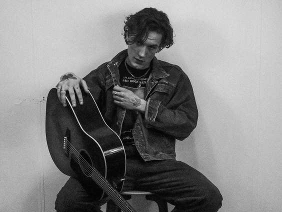 MICHA scoort NPO Radio 2 TopSong met Hopeful