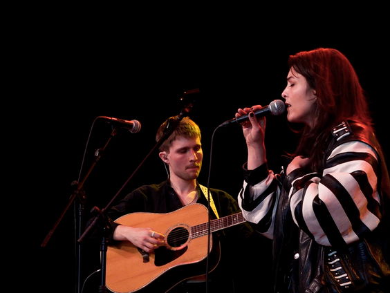 Melle & The Jordan - Talk About It | live in Muziekcafé