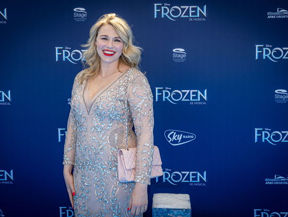 Mystery Guest Lisa Loeb haalt Jan-Willem over voor De Slimste Mens