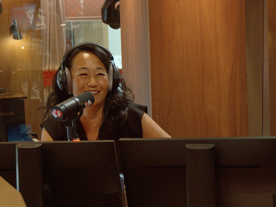 Mischa Blok tipt de beste podcasts voor de zomer