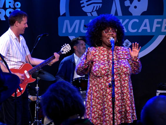 Michelle David & The True-tones - That Is You | live in Muziekcafé