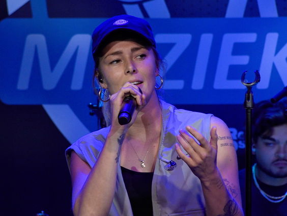 SERA - Vas-Y | live in Muziekcafé