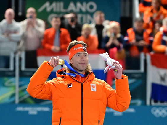 Erik Dijkstra emotioneel door goud Jorrit Bergsma: 'Adembenemend mooi'