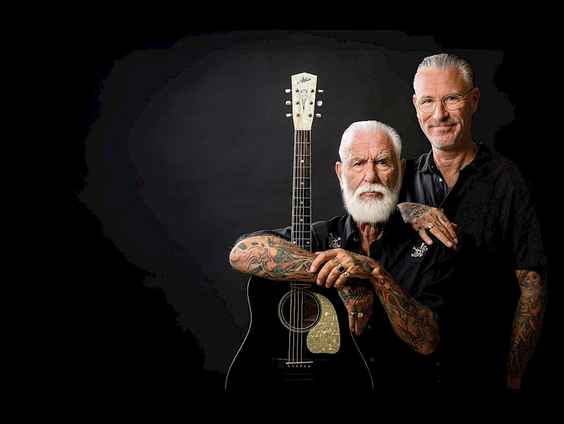 Eric Corton speelt zijn vader in de voorstelling 'Pa'