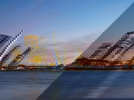 Na 25 jaar langs de kant, gaat DJ Maurice nu zelf de Marathon van Rotterdam lopen