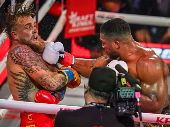 Erik Dijkstra zette wekker voor gevecht Anthony Joshua en Jake Paul