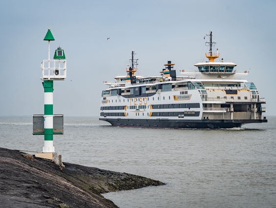 Jacqueline Blom na 20 jaar onthult als dé stem van de veerboot naar Texel