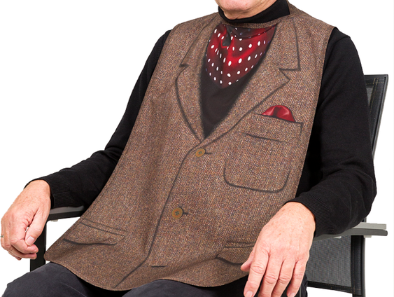 Riny ontwerpt sjieke slabbers voor bejaarden met dementie