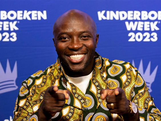 Iven Cudogham viert Keti Koti met Anansi de Spin