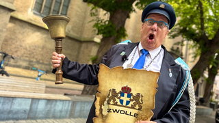 Zwolse stadsomroeper Peter Vader naar het wereldkampioenschap voor stadsomr ...