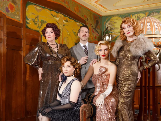 Foxtrot komt terug in het theater