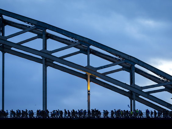 Vaste luisteraar Martien blikt terug op dag 1 van de Vierdaagse: "De kop is eraf!