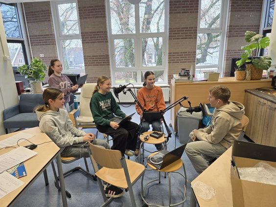 Leerlingen maken historische podwalk