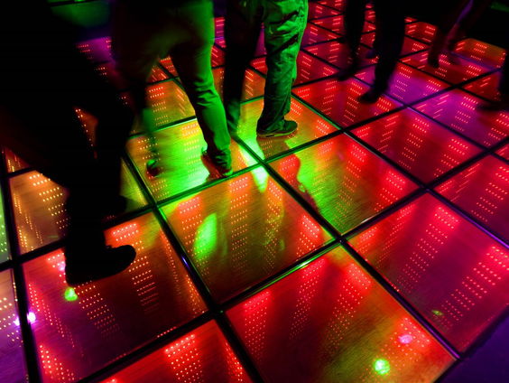 Help! De discotheek sterft uit