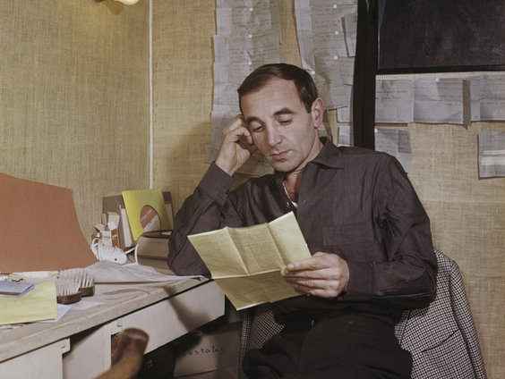Paul Boerboom eert Charles Aznavour