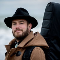 Tim Akkerman gaat de theaters in met muziek van Springsteen