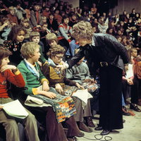 Ria Bremer over het legendarische programma Stuif Es In!