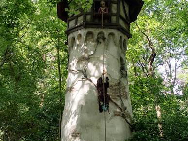 Efteling verzamelt haar voor kankerpatienten