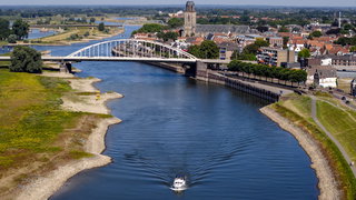 Historische laagstand op de Rijn en IJssel