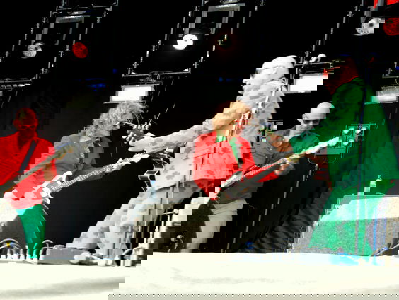 Met hun nieuwe single ‘It Ain’t No Sin’ zijn The Charlies helemaal terug