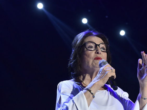 Petra Mens ontmoette ooit Nana Mouskouri