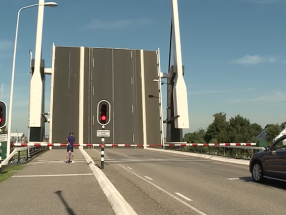 Saaie brugvideo van Frans Pol scoort wereldwijd miljoenen views