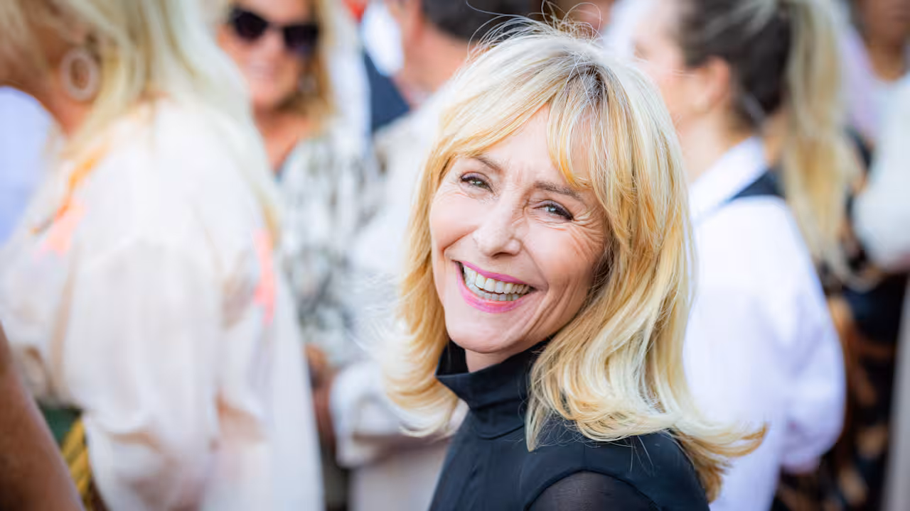 Angela Groothuizen gaat samen met Erik van der Hoff het theater in