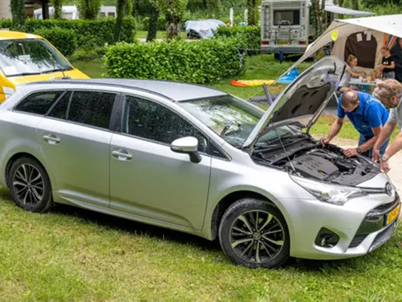 Wegenwacht Pieter begint aan zijn zomerbaan
