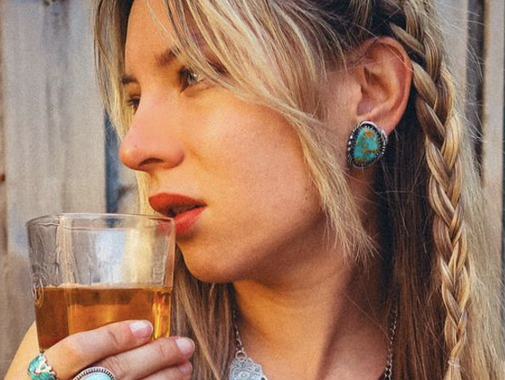 Melanie Ryan over haar nieuwe single 'Glass Half Full'