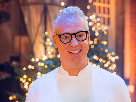 Rudolph van Veen helpt je de winter door met zijn kookboek ‘Lekker Winters’
