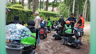 Lief Gebaar: Jerry organiseert scootmobieltochten