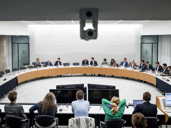 Zo ging het er aan toe tijdens de eerste dag van de hoorzittingen in de Tweede Kamer...