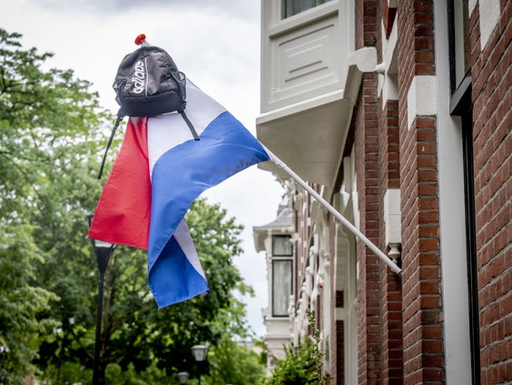 Docent Ruben belt vandaag eindexamenleerlingen