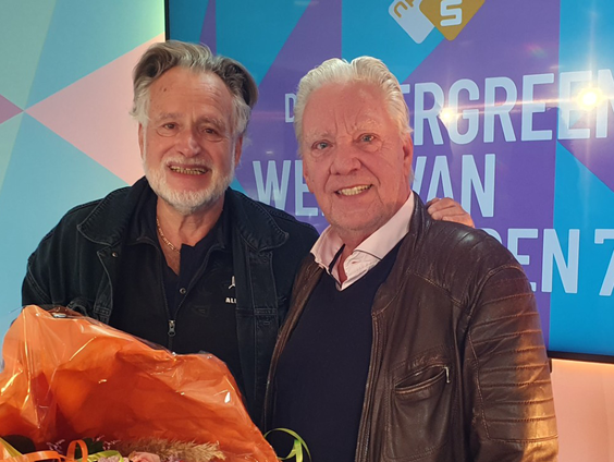 George Baker komt langs & opent de stembus