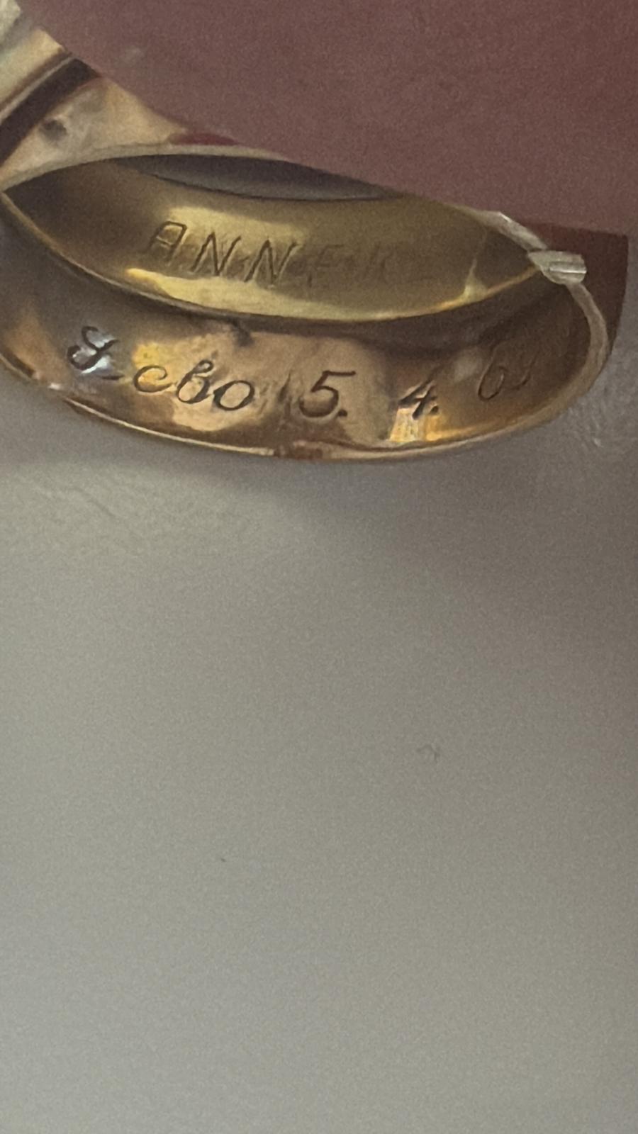 Gouden ring 2