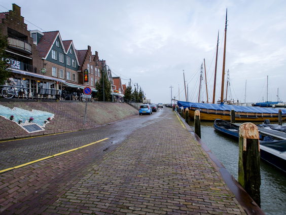 25 jaar na de ramp: tentoonstelling Onderbroken tijd in Volendam