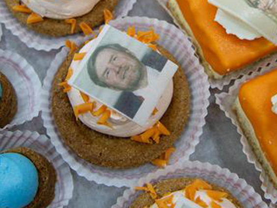Jan Bult bakt speciale koningsgebakjes